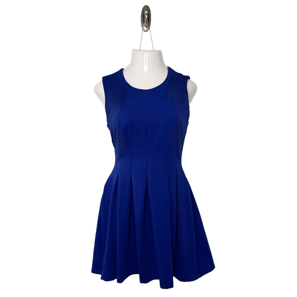 BCBGMAXAZRIA COBALT BLUE FIT AND FLARE DRESS SZ M